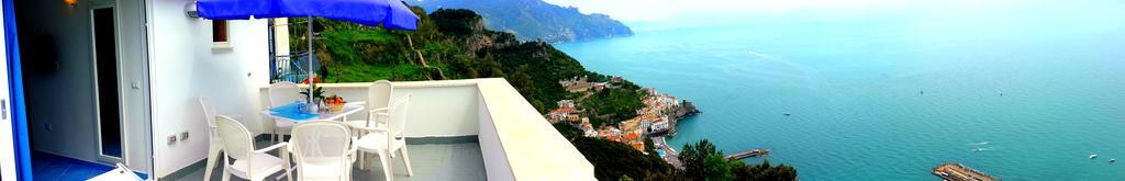 Villa La Rosa Del Mare Amalfi Zimmer foto