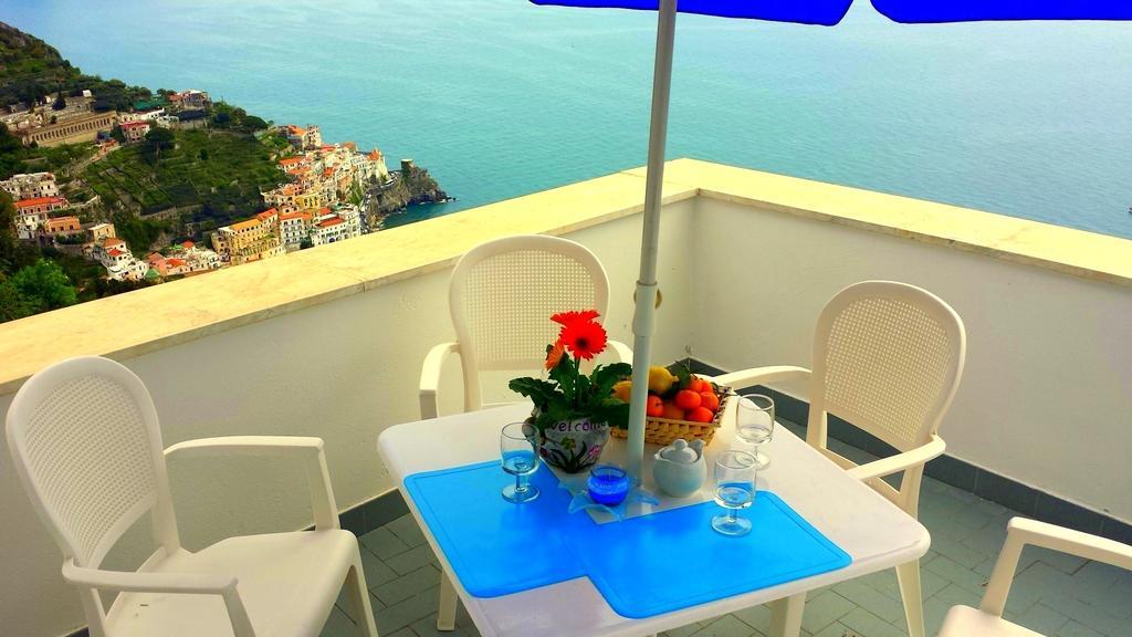 Villa La Rosa Del Mare Amalfi Zimmer foto
